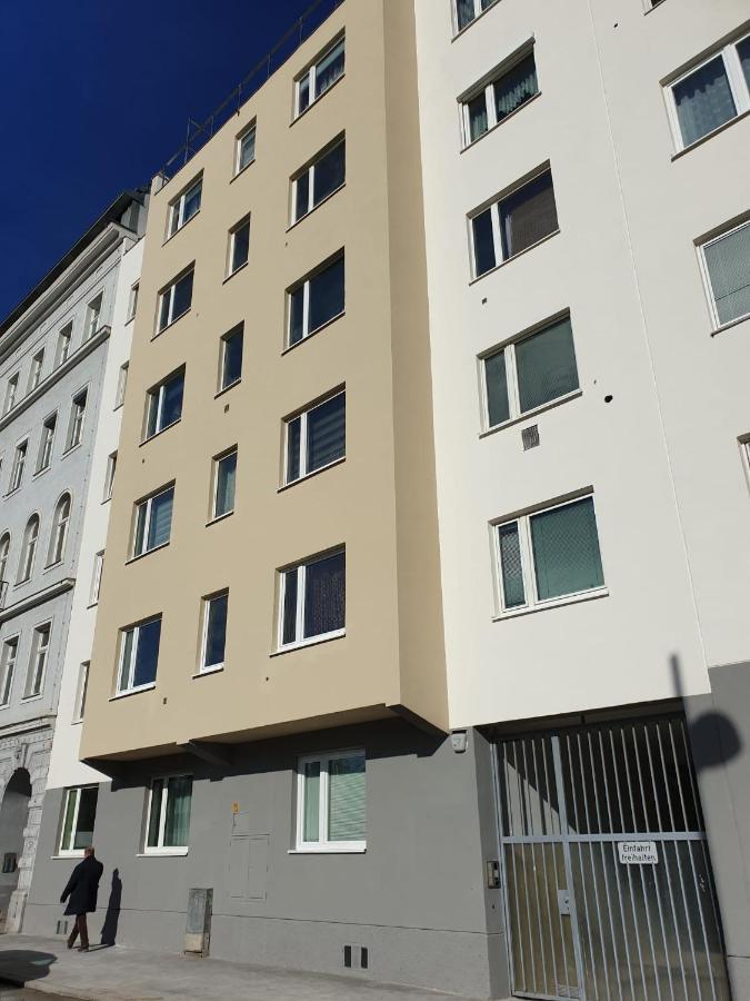 Best Rated Central Apartment Vienna - Ac, Wifi, 24H7Days Self Check-In, Board Games, Netflix Exterior foto
